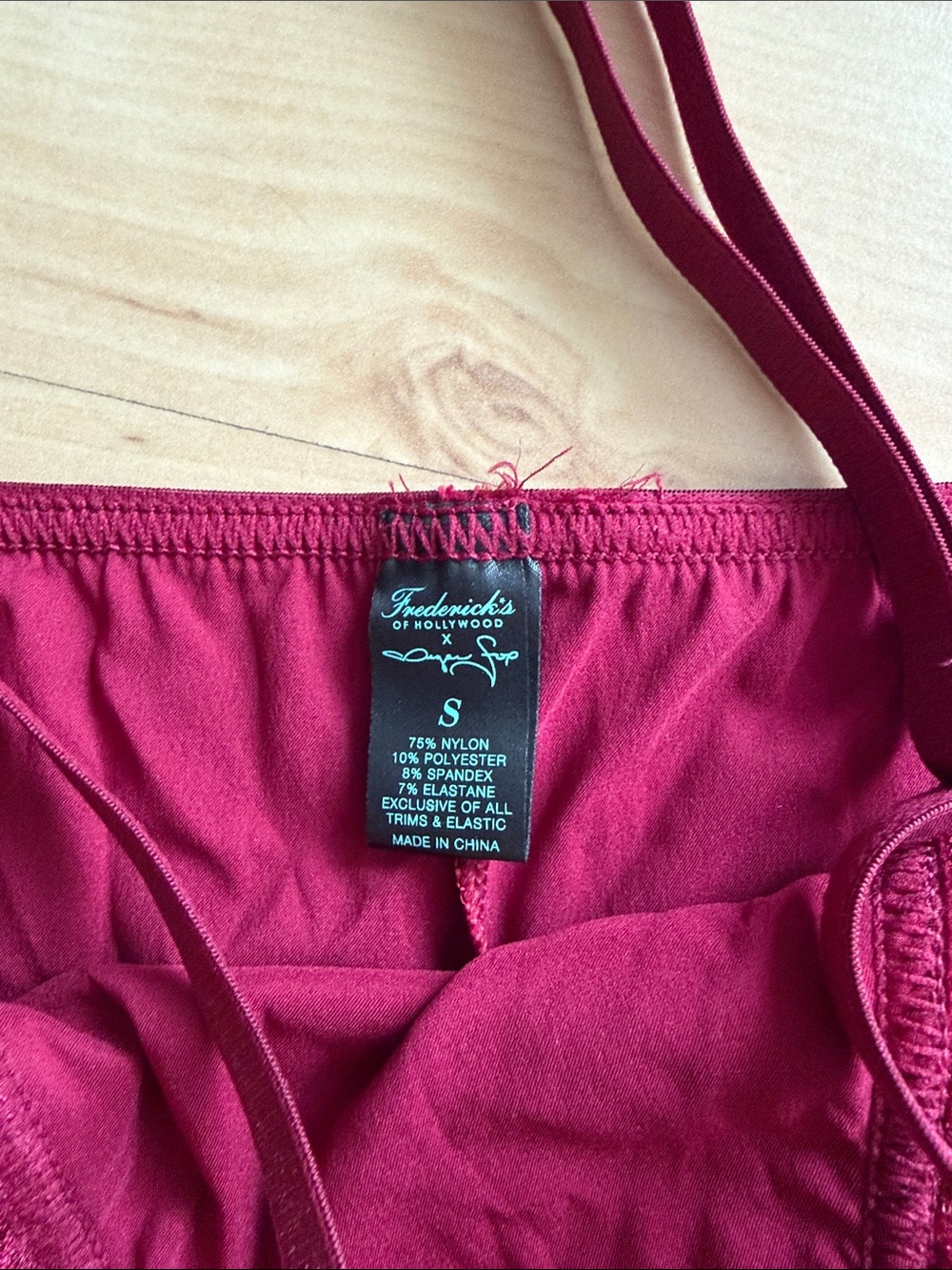 Frederick's of Hollywood Zayna Satin Lace 2-Pc Lingerie Set Burgundy Small - Picture 4 of 5